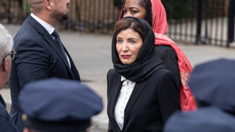Kathy Hochul Responds To Ted Cruz’s Weird Callout For Wearing A Headscarf