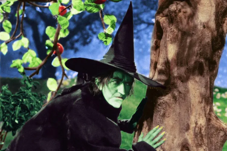 Wicked Witch Hat from Original ‘Wizard of Oz’ Expected to Fetch More Than $3 Million at Auction