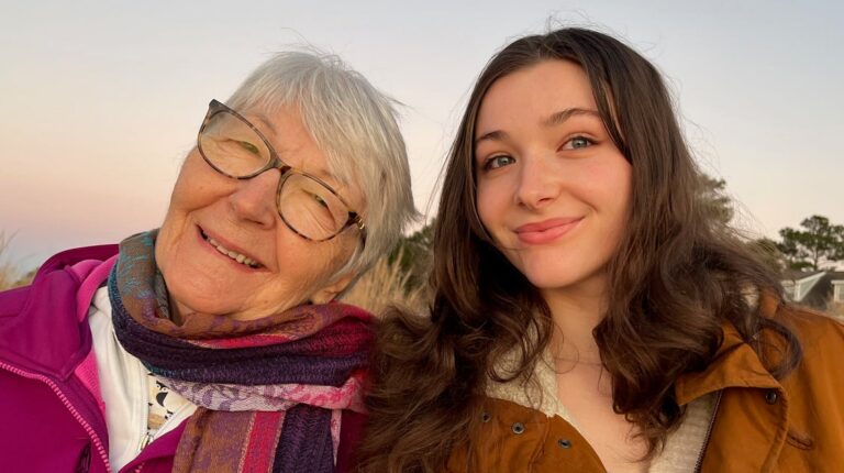 Grandparents Use These Common Phrases With Their Grandkids — But They’re Actually Pretty Toxic.
