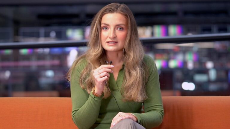 Are More People Cutting Off Their Parents? Family Estrangement and the Growing Mental Health Debate