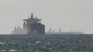 Multiple countries urge U.S. to end Strait of Hormuz blockade as Iran talks continue