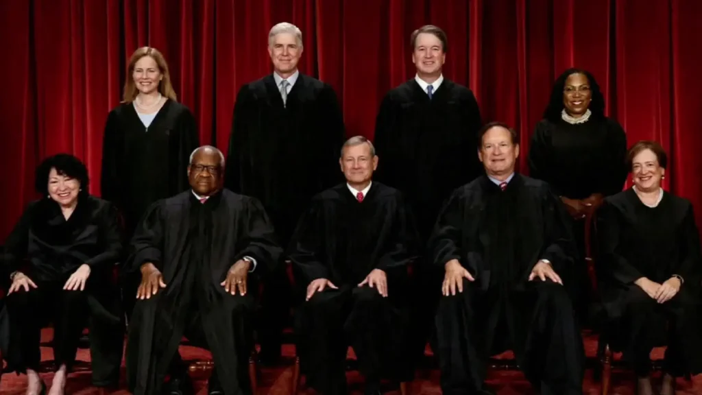 Supreme Court Affirms Birthright Citizenship, Exposes Sharp Divisions Among Justices