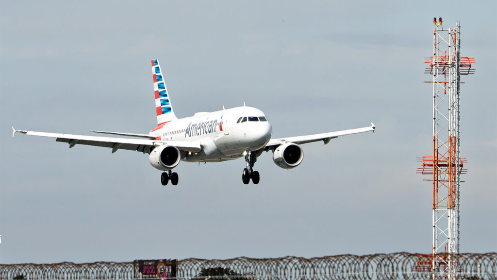 American Airlines Resumes Flights After Systemwide IT Outage as FAA Issues Temporary Ground Stop