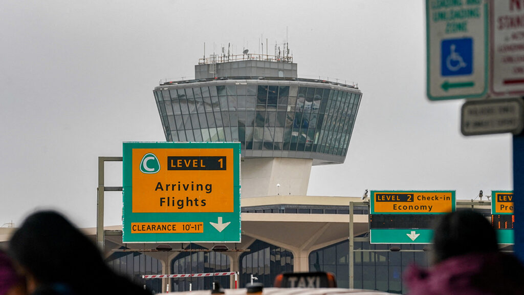 Severed Fiber-Optic Cable in New Jersey Triggers Widespread Northeast Flight Disruptions